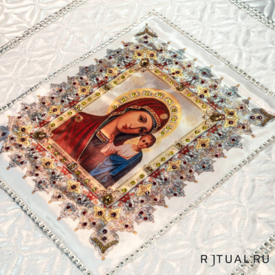 Комплект в гроб «КАЗАНСКАЯ БОЖЬЯ МАТЕРЬ» (покрывало, подушка)
